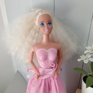 1993 Mattel Lock It Surprise Barbie Doll